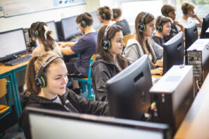 Modernizace multifunkční odborné učebny v ZŠ a MŠ Karla Svolinského