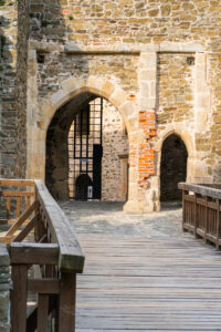 Hrad Helfštýn po rekonstrukci: moderní zážitek v historickém prostředí. Financováno IROP, oceněno v soutěži architektury.