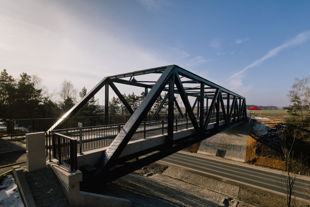 Faltusův most slouží i cyklistům