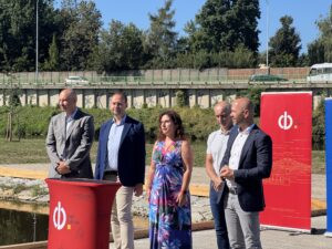 Jiráskovo nábřeží v Českých Budějovicích se proměnilo v jedinečnou relaxační zónu.