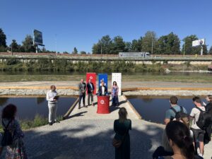 Jiráskovo nábřeží v Českých Budějovicích se proměnilo v jedinečnou relaxační zónu.