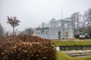 Učebna pro recirkulační a aquaponický systém chovu ryb